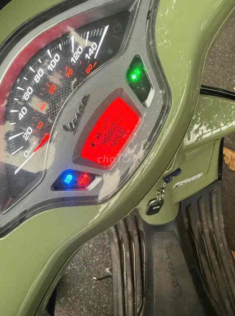 Piaggio Vespa Sprint 125 2023 Xanh 5000 km. Mua bán Xe máy tại Quận Hoàng Mai Hà Nội được đăng bởi Trần Cường hình 3