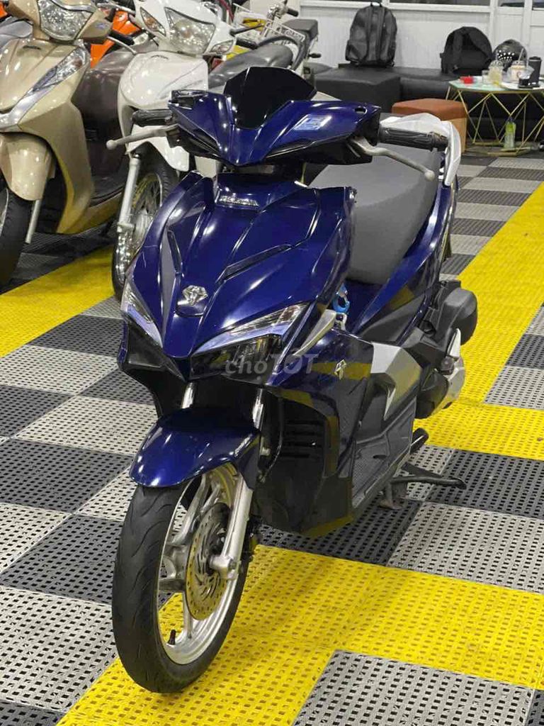 Honda air blade chính chủ xe đẹp keng, máy zin êm