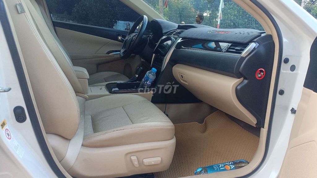 Toyota Camry 2018 2.0E xe đẹp