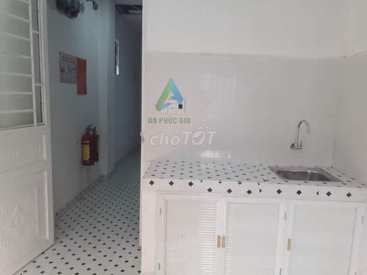 Аренда · 10 комн. · 100 м² · Quận Sơn Trà, ул. Đường Hồ Sĩ Tân