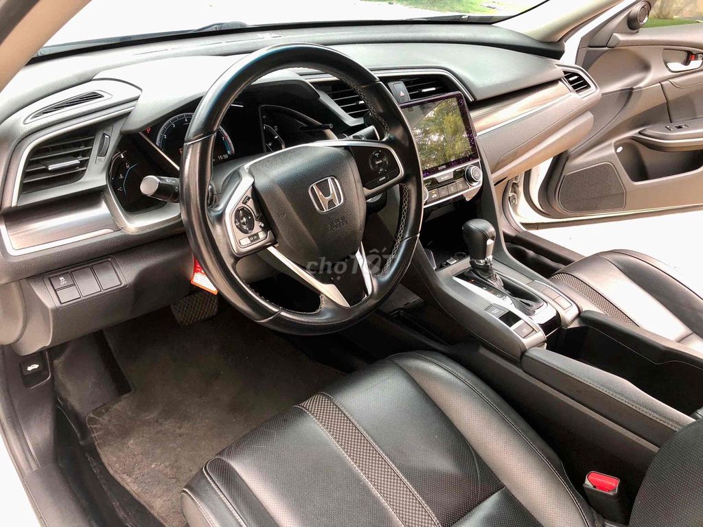 Honda Civic 2019 G 1.8 AT - 60000 km. Mua bán Ô tô tại Quận Gò Vấp Tp Hồ Chí Minh được đăng bởi nguyễn quốc trinh hình 3