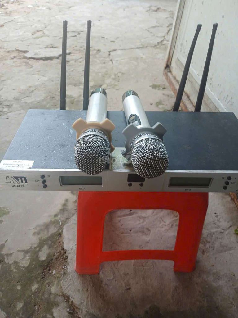 Micro không dây HM Bạc. Mua bán Tivi, Âm thanh tại Quận Ninh Kiều Cần Thơ được đăng bởi châu hoàng hình 1