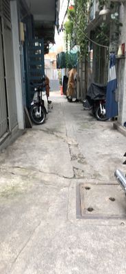 Cho thuê nhà 3PN, 3toilets, Q4, TP.HCM.
