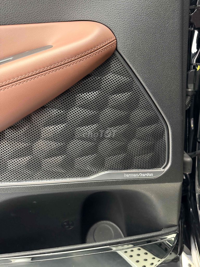 Hyundai Santafe 2022 2.2D Premium Đen 65.000km. Mua bán Ô tô tại Thành phố Thủ Đức Tp Hồ Chí Minh được đăng bởi Bá Lộc hình 10