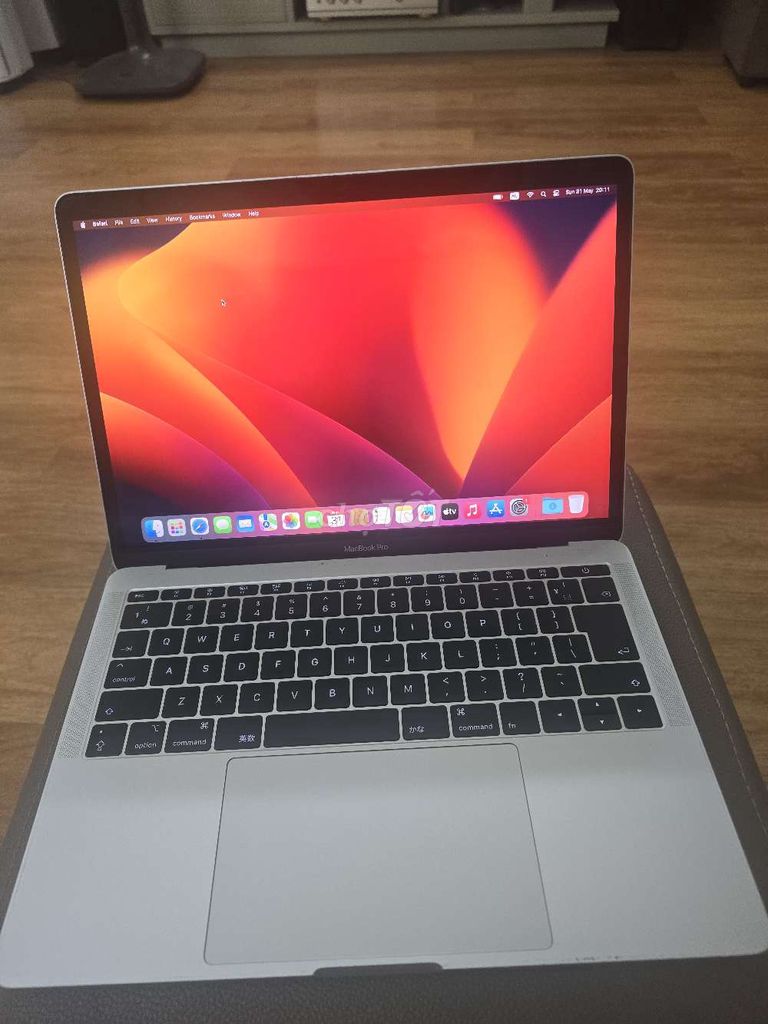  MacBook Pro 2017 13" chíp i5/16GB/256GB. Mua bán Laptop tại Quận Hà Đông Hà Nội được đăng bởi Eagle hình 1