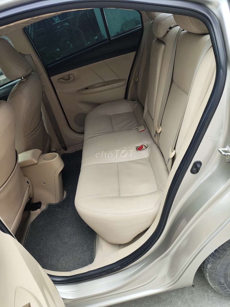 Toyota Vios 2018 E AT Vàng cát. Mua bán Ô tô tại Thành phố Vinh Nghệ An được đăng bởi Thành Chung hình 9