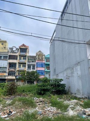Đất khu cư Xá Bà Điểm, DT: 4x20 MT đường nhựa 14m