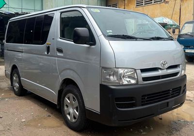 Toyota Hiace nóc thấp nhập Nhật, 16 chỗ máy xăng. Mua bán Ô tô tại Quận 7 Tp Hồ Chí Minh được đăng bởi Chuyên mua bán xe tải VAN chạy  được giờ cấm