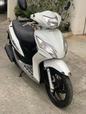 honda vision trắng máy ngon, xe. như mới
