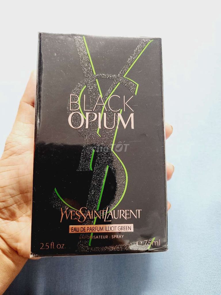 YvesSaintLaurent ,hương thơm quyến rũ,siêu cuốn .