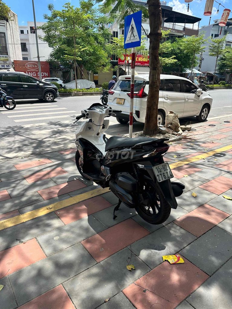 Honda Air Blade 2016 Trắng Đen