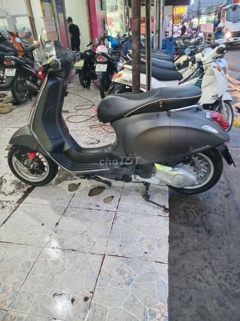 Piaggio Vespa Sprint Xám. Mua bán Xe máy tại Quận Bình Tân Tp Hồ Chí Minh được đăng bởi Cường phát  hình 2
