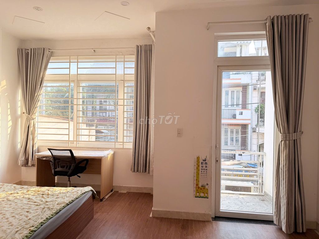 SIÊU RẺ 35m²Studio Ban công-Full nội thất-Gần Đh Văn Lang-Công Nghiệp