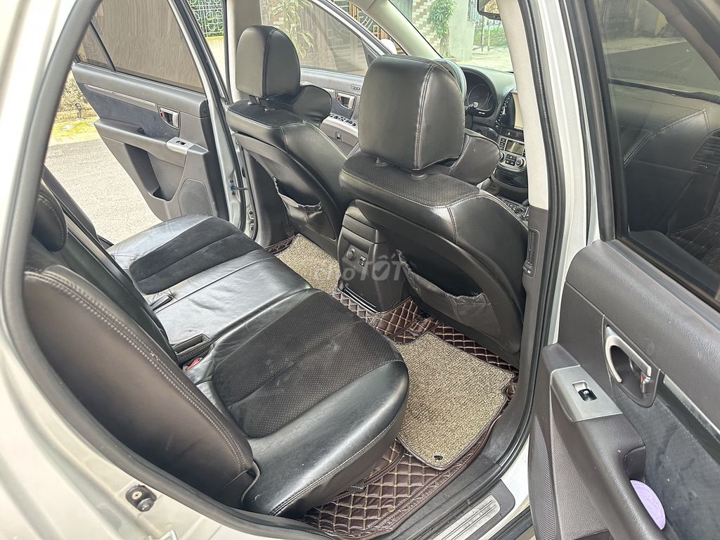 Hyundai Santafe SLX cuối 2009 form 2010 Máy EVGT. Mua bán Ô tô tại Huyện Sóc Sơn Hà Nội được đăng bởi Salon Auto Đào Hằng hình 17