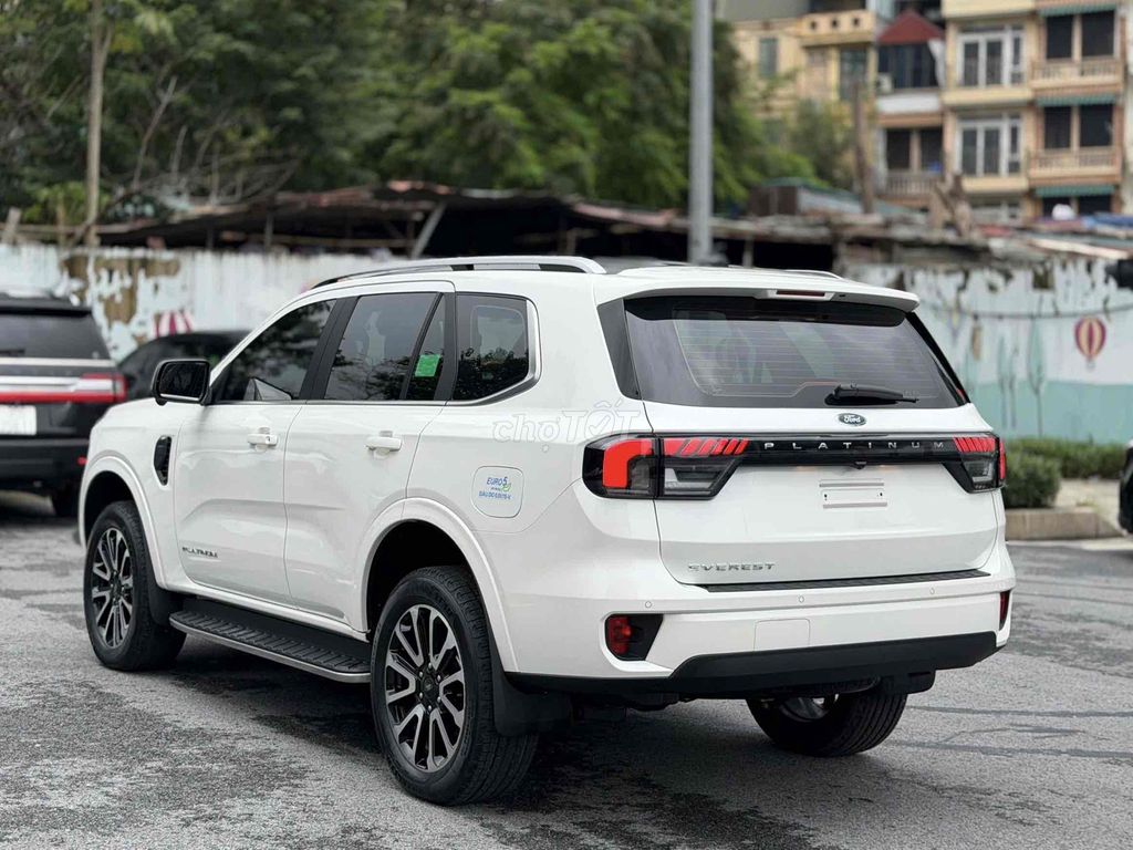 Ford Everest Platinum 2.0L 4x4 AT 2025 - 5000km. Mua bán Ô tô tại Quận Cầu Giấy Hà Nội được đăng bởi Auto 6666 hình 4