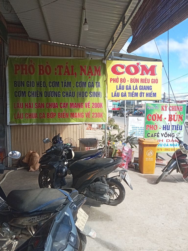 Cần nữ phụ quán cơm bao ăn ở chăm chỉ trách nhiệm. Việc làm Nhân viên phục vụ tại Huyện Đam Rông Lâm Đồng được đăng bởi Kỳ Anh hình 2