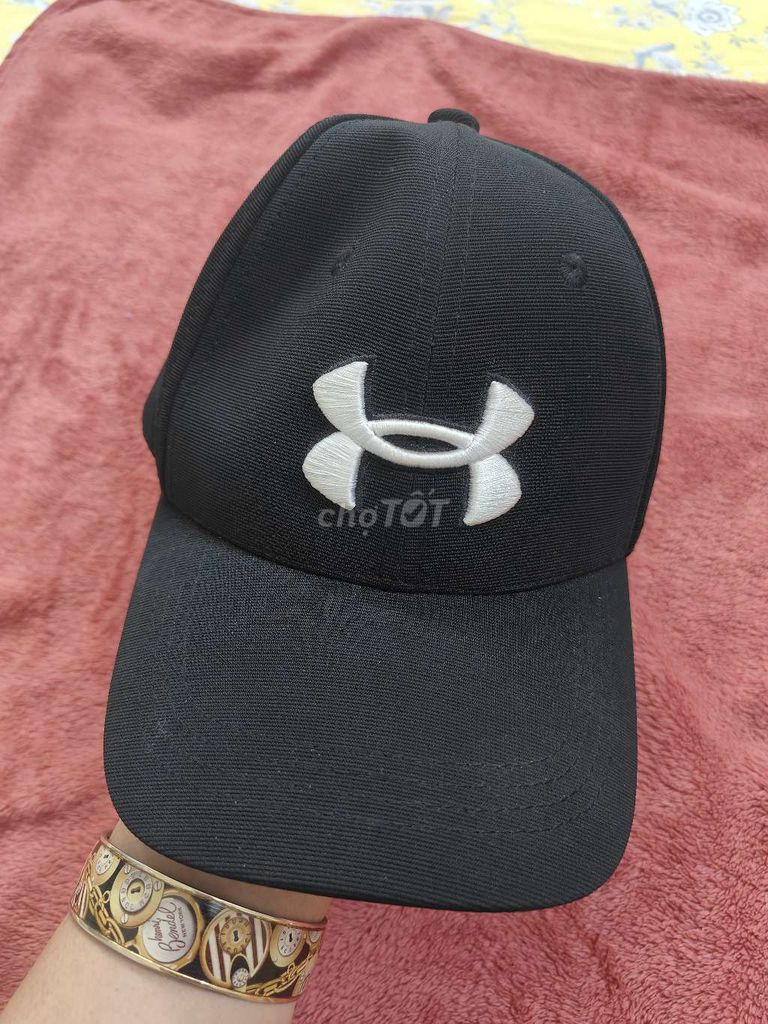 🆘🆘 NÓN under armour