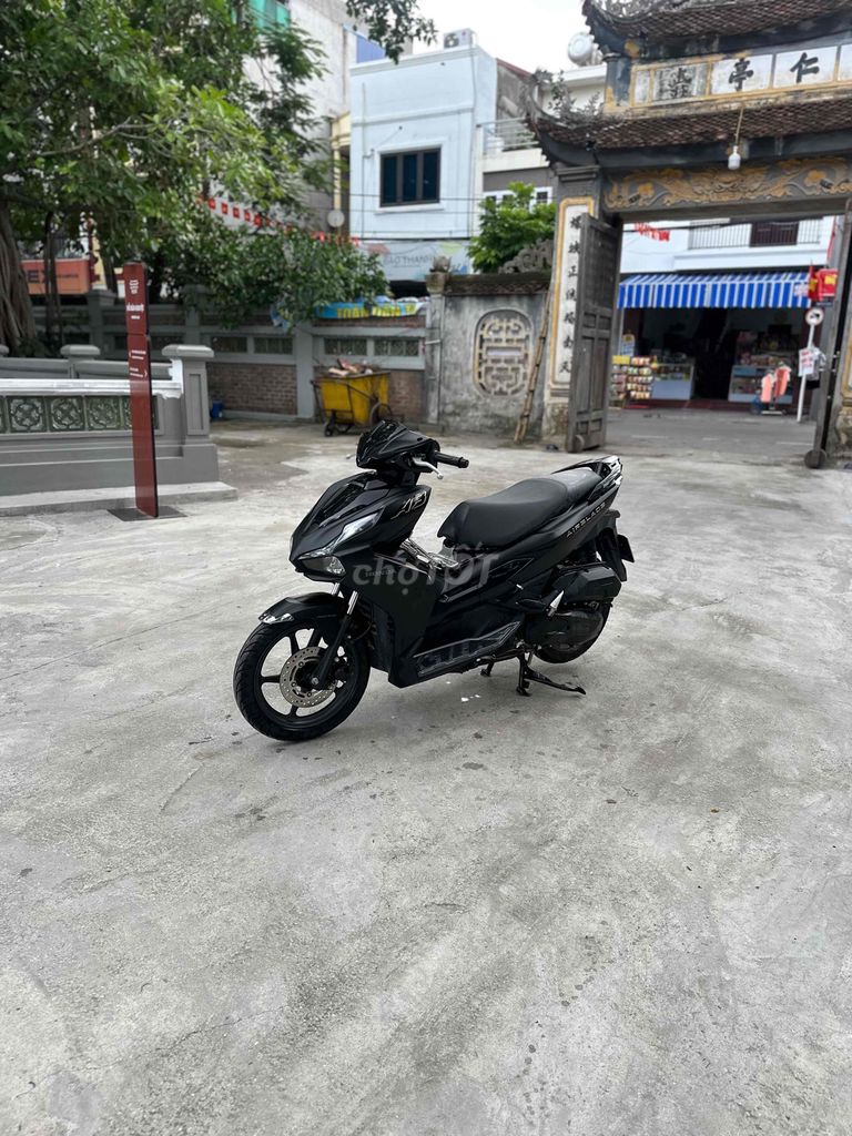 Air Blade 2023 đen sần bản đặt biệt odo 6000. Mua bán Xe máy tại Quận Lê Chân Hải Phòng được đăng bởi Nguyễn Thế Hiếu hình 2