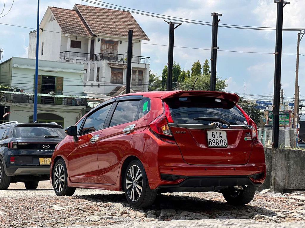 ❤️❤️ HONDA JAZZ 2019 1.5 RS - 32000 km. Mua bán Ô tô tại Thành phố Thuận An Bình Dương được đăng bởi BÌNH VÌNH PHÚ CHUYÊN XE LƯỚT BAO TEST HÃNG  hình 5