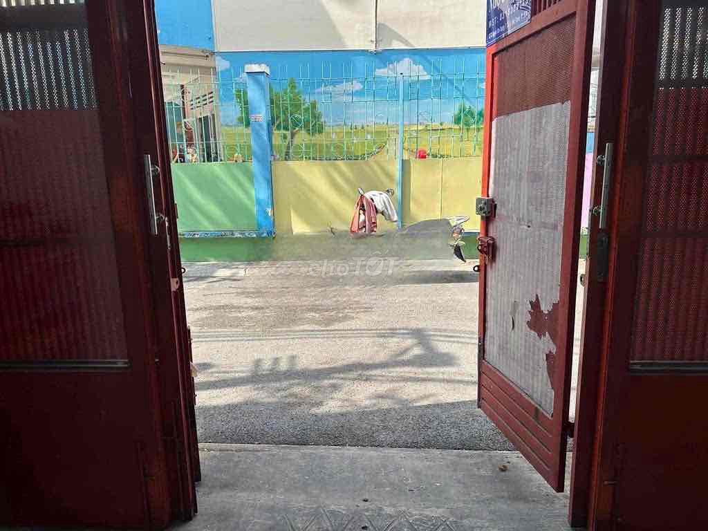 nhà riêng ở và làm mặt bằng
