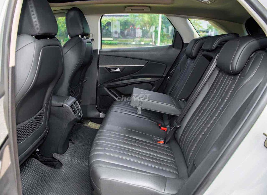 Peugeot 3008 allure 2019. Mua bán Ô tô tại Quận Long Biên Hà Nội được đăng bởi Trang Gala hình 9