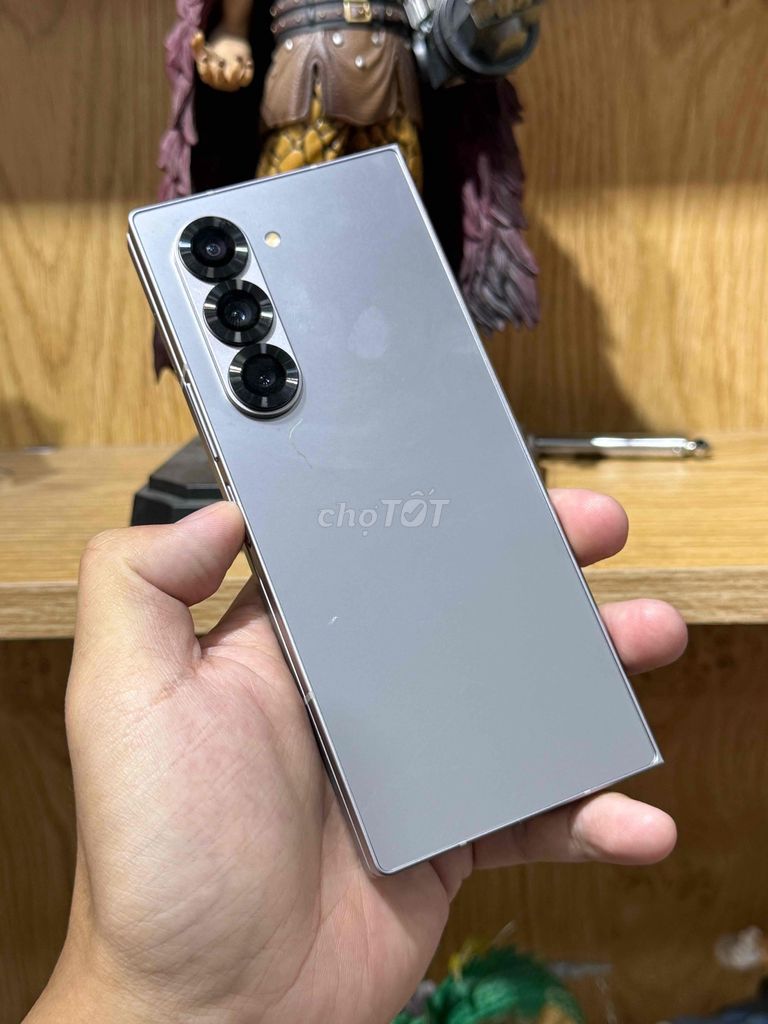 Samsung Zfold6 256GB Xám Like new. Mua bán Điện thoại tại Quận 10 Tp Hồ Chí Minh được đăng bởi Hậu Lưu hình 1