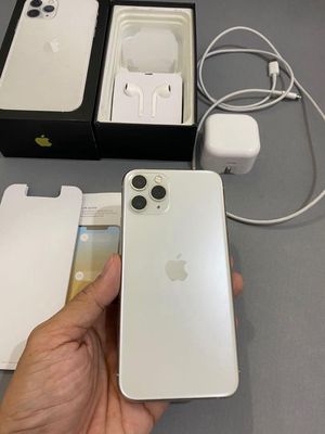 Iphone 11 Promax 64 trắng đẹp mới xài 6 tháng