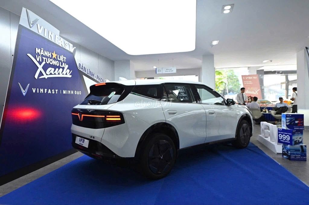 Электромобиль Vinfast VF8 Белый