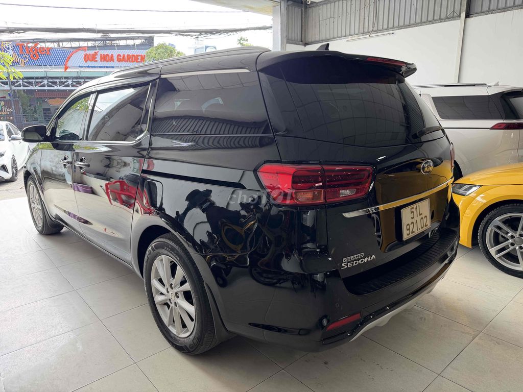 Kia Sedona 2018 2.2 DATH - 70000 km. Mua bán Ô tô tại Quận 12 Tp Hồ Chí Minh được đăng bởi A Quý hình 9