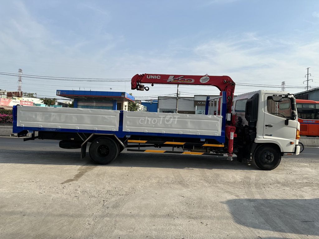Xe Cẩu 5 tấn Thùng 6,1m HINO cẩu Unic 3 tấn 4 khúc. Mua bán Xe tải, xe ben tại Thành phố Vĩnh Long Vĩnh Long được đăng bởi Mr. An hình 3