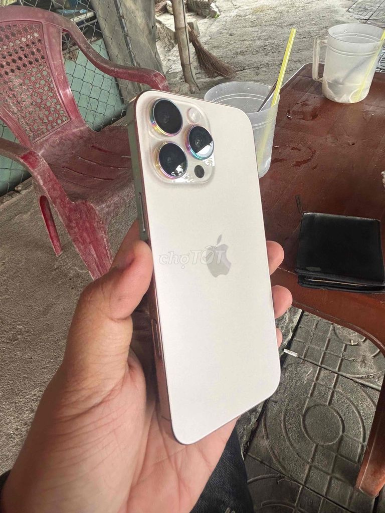 Apple iPhone 16 Pro Max Sa mạc🔥🔥. Mua bán Điện thoại tại Quận Sơn Trà Đà Nẵng được đăng bởi phước tài hình 1