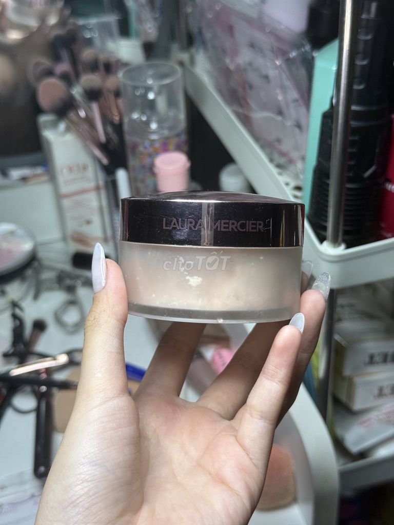Phấn phủ laura mercier