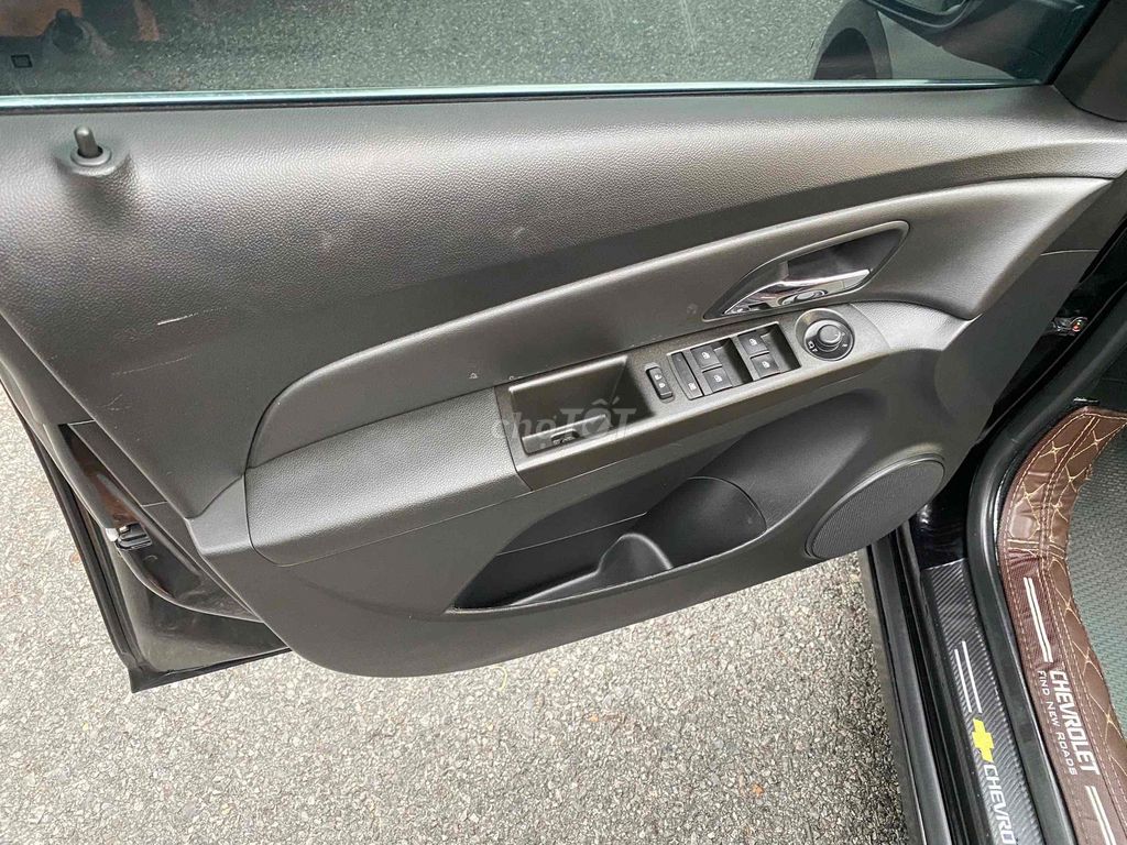 Chevrolet Cruze 2017 LT - 90000 km. Mua bán Ô tô tại Huyện Gia Lộc Hải Dương được đăng bởi Nhất Tín Ô Tô Hải Dương hình 8