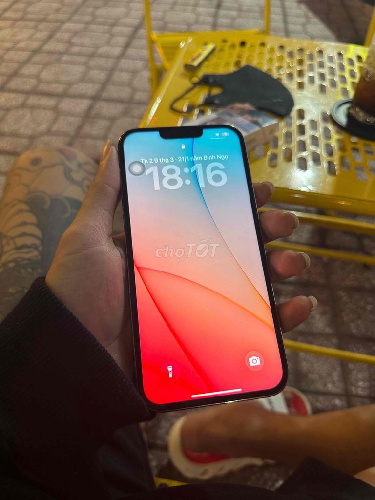 iPhone 13 Pro Max 256GB Vàng gold. Mua bán Điện thoại tại Huyện Lai Vung Đồng Tháp được đăng bởi Duy Hớt Tóc hình 1