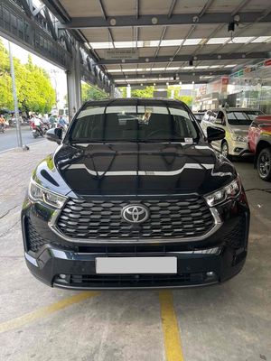 Toyota Innova Cross 2.0V 2025 / Giá thương lượng