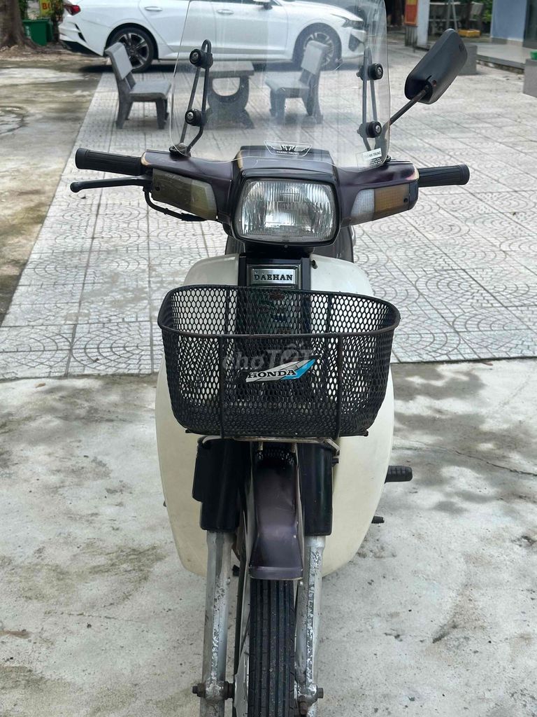 Honda Dream Daehan белая, коричневая, вьетнамская