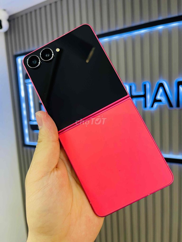 Samsung Galaxy Z Flip 7 256GB Đỏ. Mua bán Điện thoại tại Quận 3 Tp Hồ Chí Minh được đăng bởi Nguyễn Văn Tài hình 1