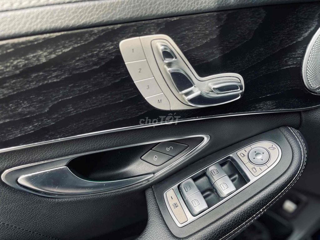Mercedes Benz C Class 2015 C250 AMG - 80000 km. Mua bán Ô tô tại Quận Bình Thạnh Tp Hồ Chí Minh được đăng bởi kim hạo thiên hình 11