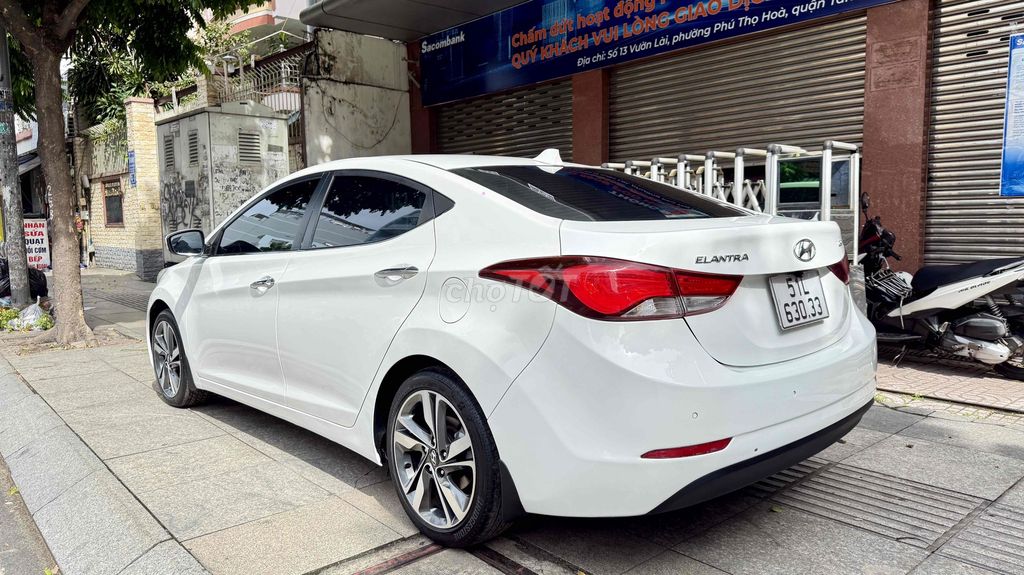 Hyundai Elantra 2015 1.8 AT - 94000 km. Mua bán Ô tô tại Quận Tân Phú Tp Hồ Chí Minh được đăng bởi Thế Anh hình 4