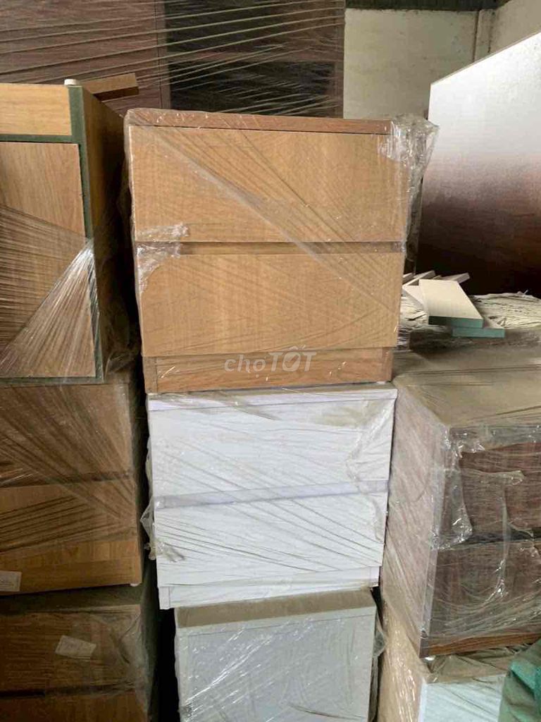 Táp đầu giường gỗ MDF hiện đại. Mua bán Tủ, kệ gia đình tại Quận Kiến An Hải Phòng được đăng bởi Em Linh hình 1