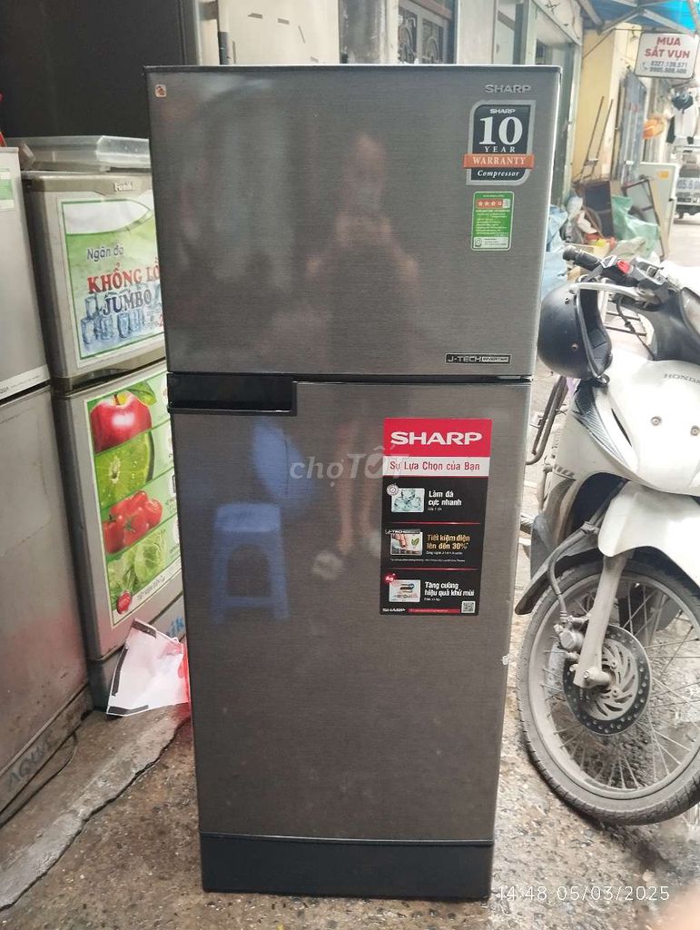 Thanh lý tủ lạnh sharp 180l 196l inverter