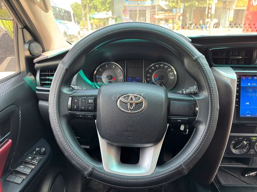 Toyota Fortuner 2018 MT màu nâu 130000 km -689tr. Mua bán Ô tô tại Thành phố Dĩ An Bình Dương được đăng bởi Siêu Thị Ô Tô Bình Dương  hình 8