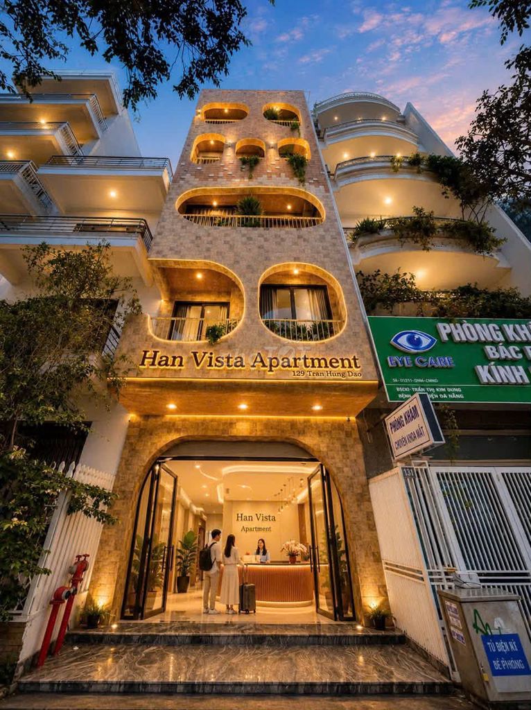 Bright studio with many windows on Trần Hưng Đạo — photo 4