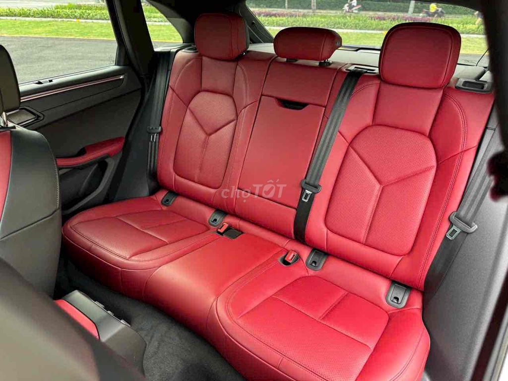 Cần Bán Chiếc Porsche MaCan Model 2025 like new. Mua bán Ô tô tại Quận 7 Tp Hồ Chí Minh được đăng bởi Hoàng Trung hình 9
