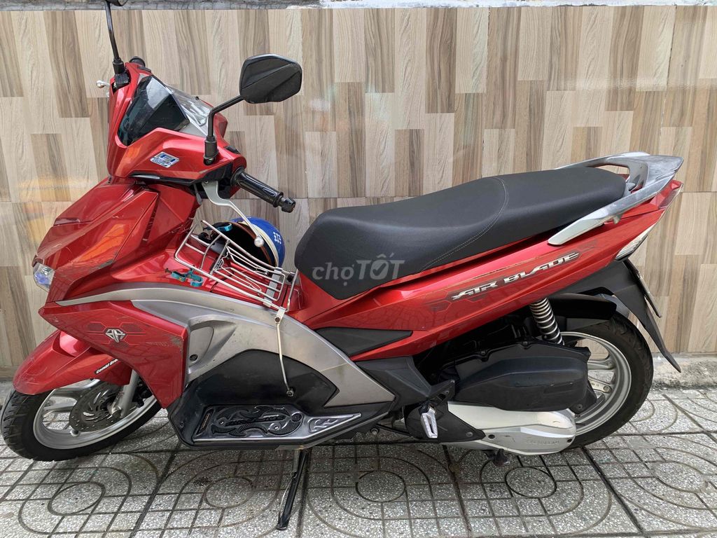 Honda Air Blade 125 2018 Красный 13 тысяч донгов