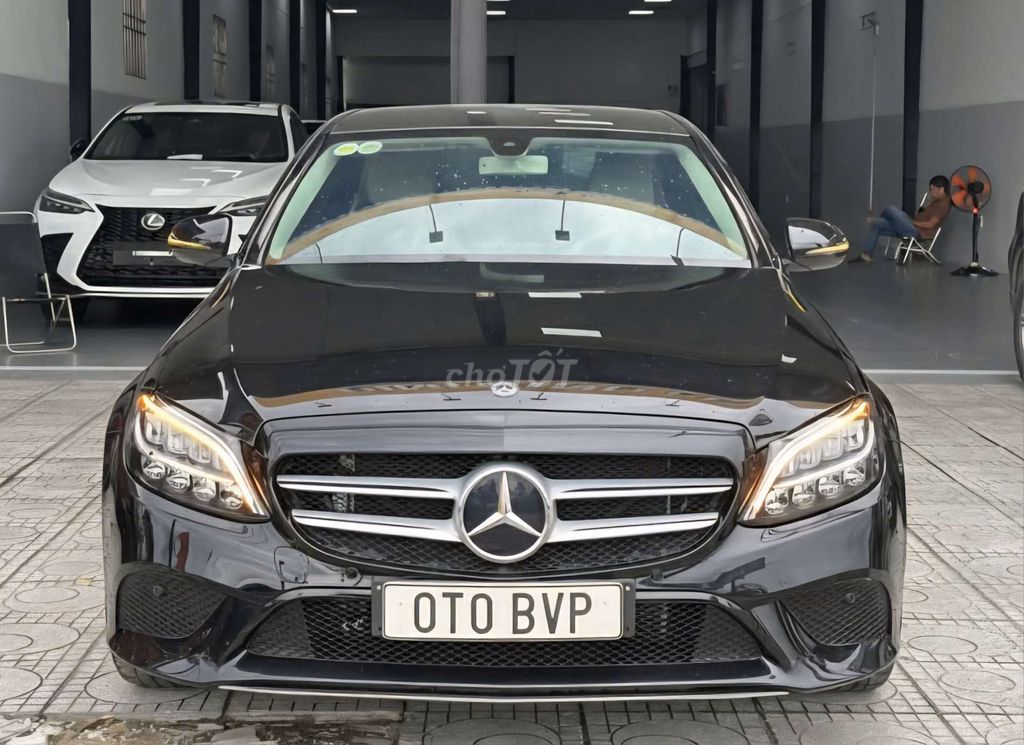 2018 C200 - 44000 km. Mua bán Ô tô tại Thành phố Biên Hòa Đồng Nai được đăng bởi Quốc việt  hình 1