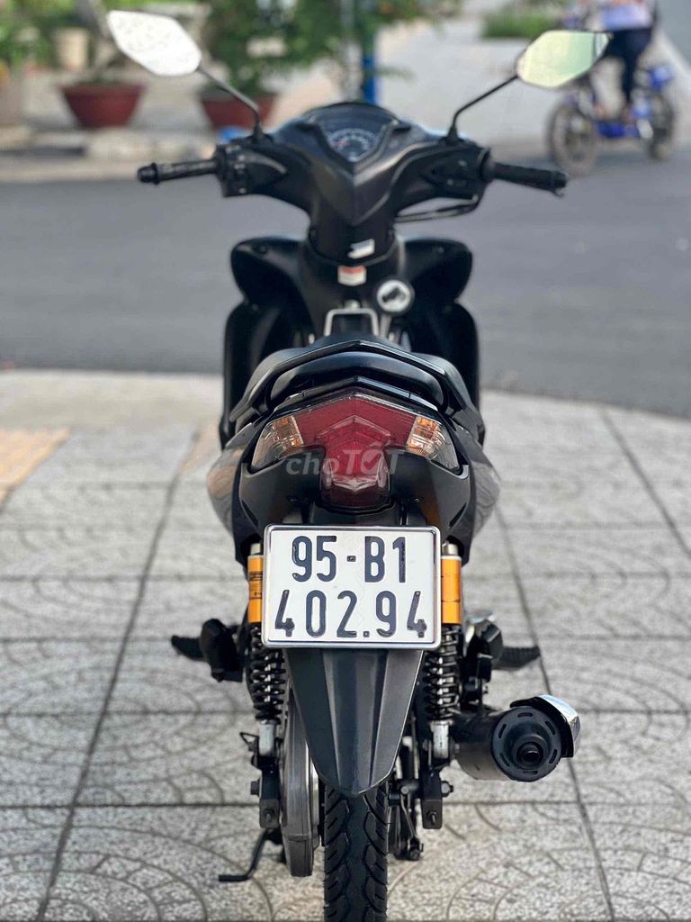 Jupiter fi 2017 đen xám,xe đẹp máy zin chất,bs 95. Mua bán Xe máy tại Quận Ninh Kiều Cần Thơ được đăng bởi Cửa Hàng Xe máy Tân Lập Hưng hình 6