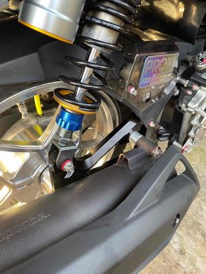 Gắp xe TQ6 Honda Air Blade 125 Nhôm Đen. Mua bán Phụ tùng xe tại Thành phố Phan Thiết Bình Thuận được đăng bởi Nguyễn Quang Bình