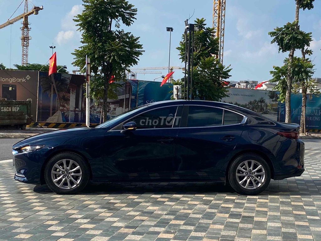 Mazda 3 2020 1.5L Luxury - 70000 km. Mua bán Ô tô tại Quận Long Biên Hà Nội được đăng bởi Bùi Đình Thông hình 3