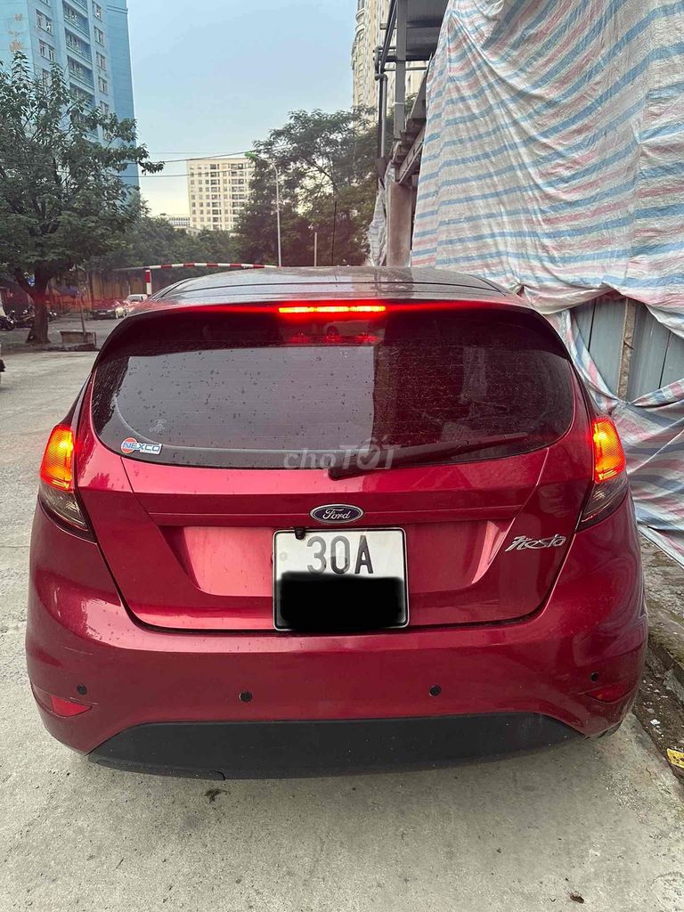 Ford Fiesta 2014 Trend 1.5 AT - 17000 km. Mua bán Ô tô tại Quận Cầu Giấy Hà Nội được đăng bởi Tiến Dũng hình 4